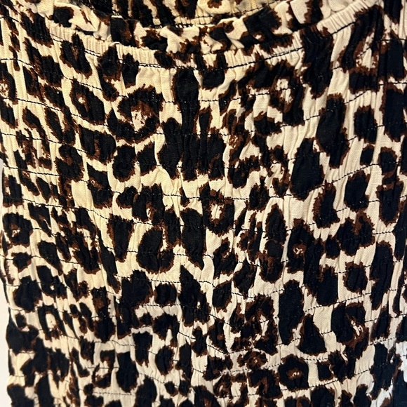 Cheetah off the shoulder crop top - Picture 5 of 7